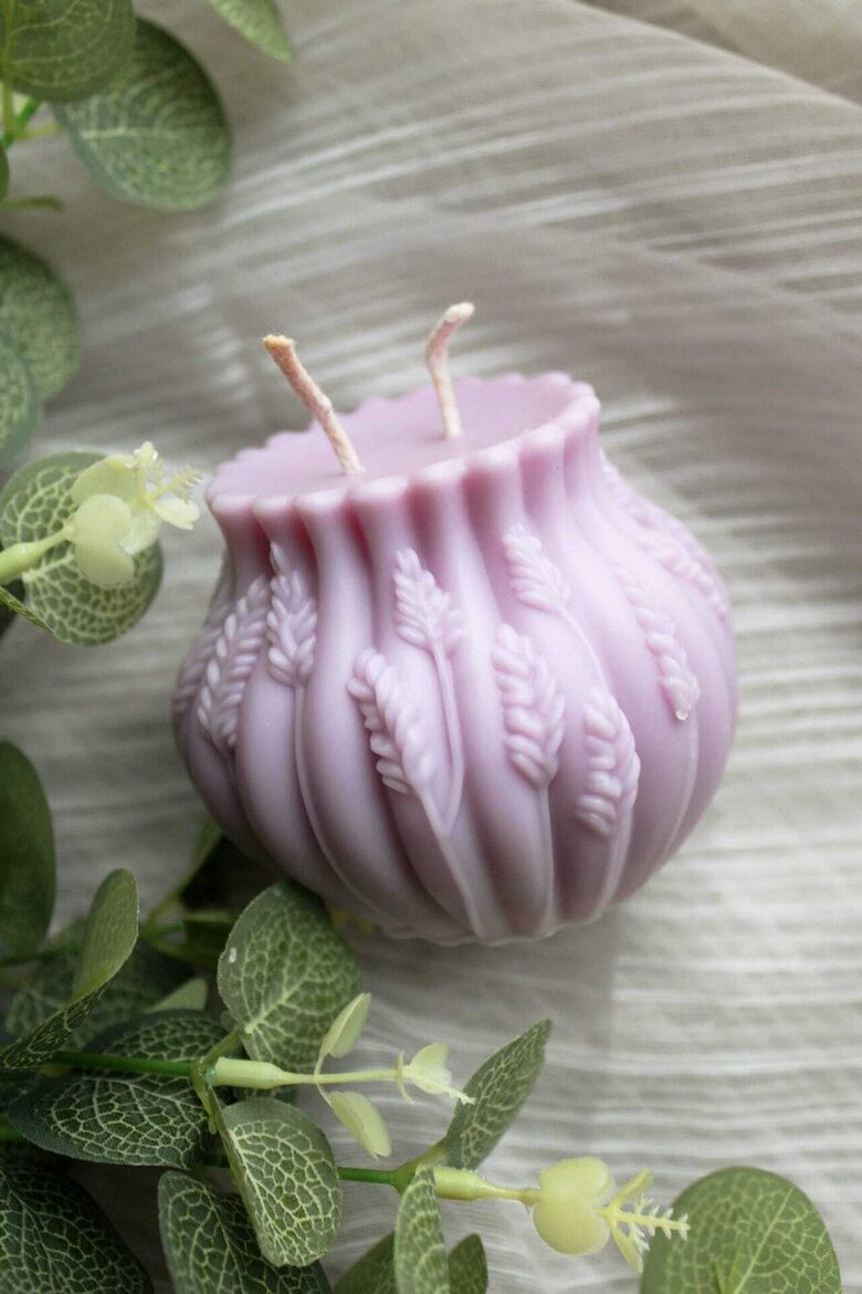 Svece ar vārpiņām